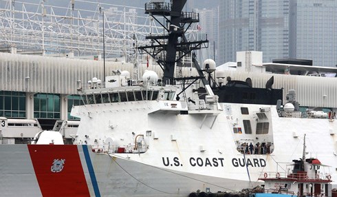Tàu tuần duyên Mỹ tới thăm Hong Kong hồi tháng Tư