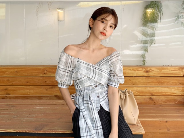 Thời trang - Sơ mi kẻ mặc theo 4 cách này còn lo gì nhàm chán?