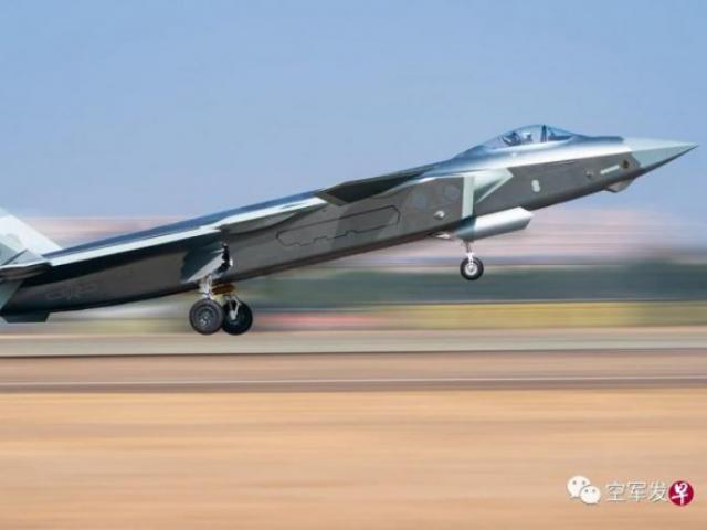 Thế giới - Trung Quốc triển khai chiến đấu cơ, thách thức Mỹ ở eo biển Đài Loan