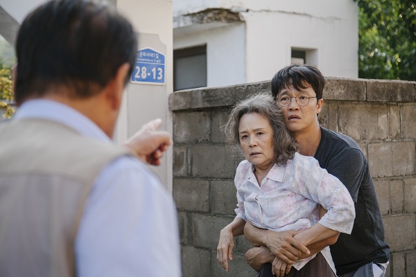 Ông Cho khiến con trai bàng hoàng khi quyết định ruồng bỏ vợ