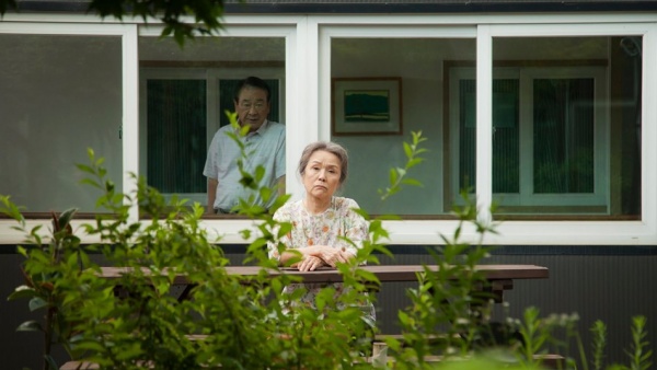 Cuối cùng, ông quyết định đón vợ về để chăm sóc trong những ngày cuối đời