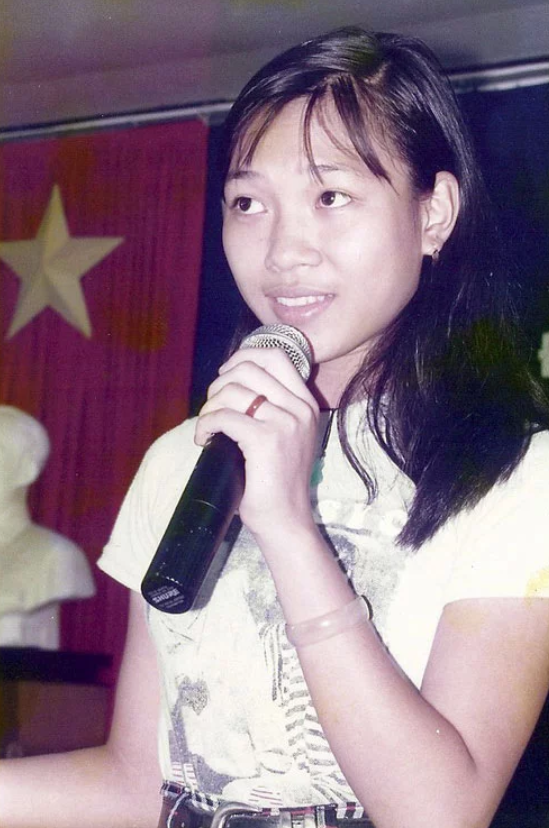 Ảnh thuở nhỏ của Mỹ Tâm cũng được fan rất yêu thích. Nhiều người rất ngạc nhiên khi cô bé giống "Họa mi tóc nâu" đến vậy".