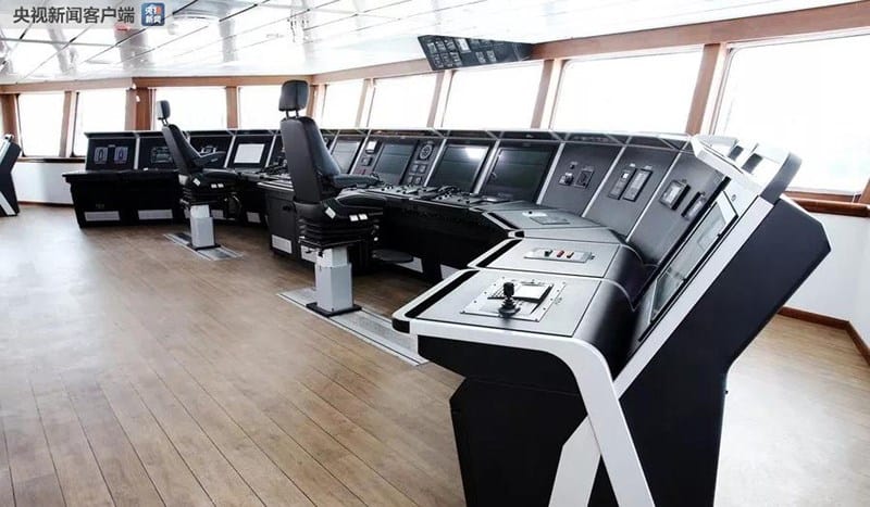 Khoang điều khiển của tàu Da Yang Hao