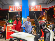 Tiêu thụ xăng E5 tiếp tục gặp khó