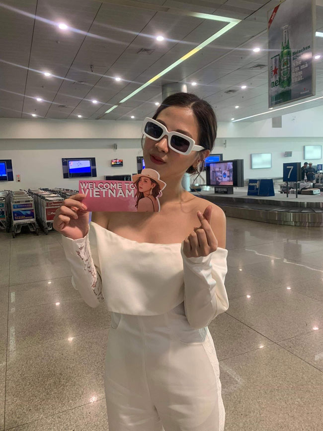 Nàng chuyển giới và gái làng chơi hot trên màn ảnh xứ Thái - Baifern Pimchanok, vừa tới Việt Nam.