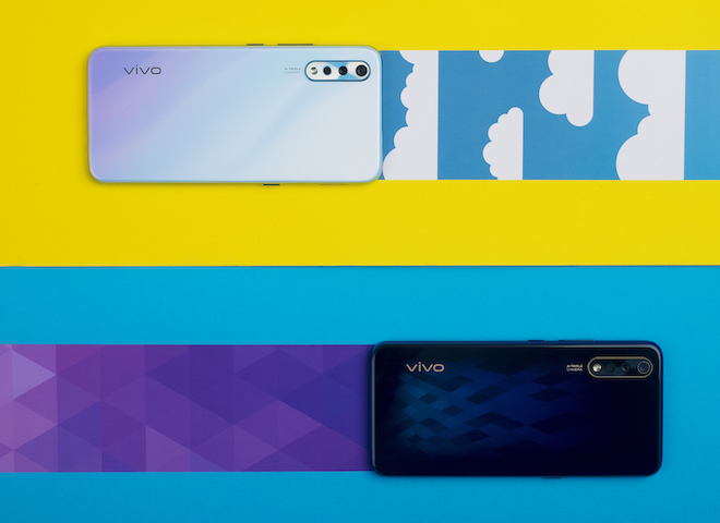 Hai phiên bản màu của Vivo S1.
