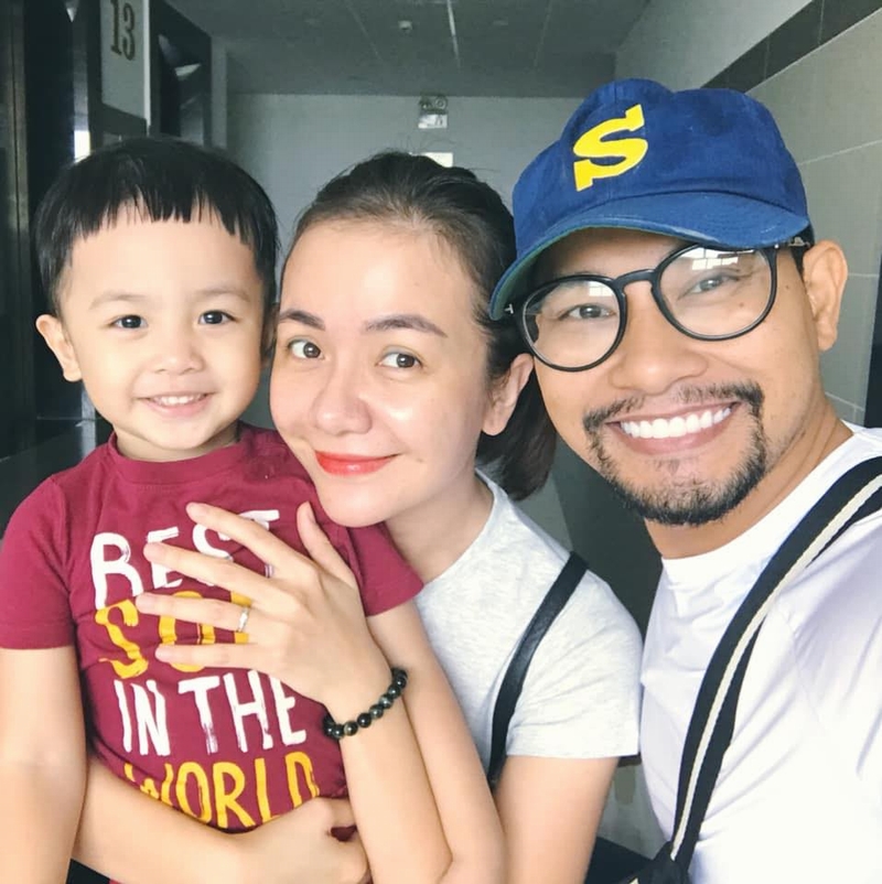 Ái Châu bên chồng con