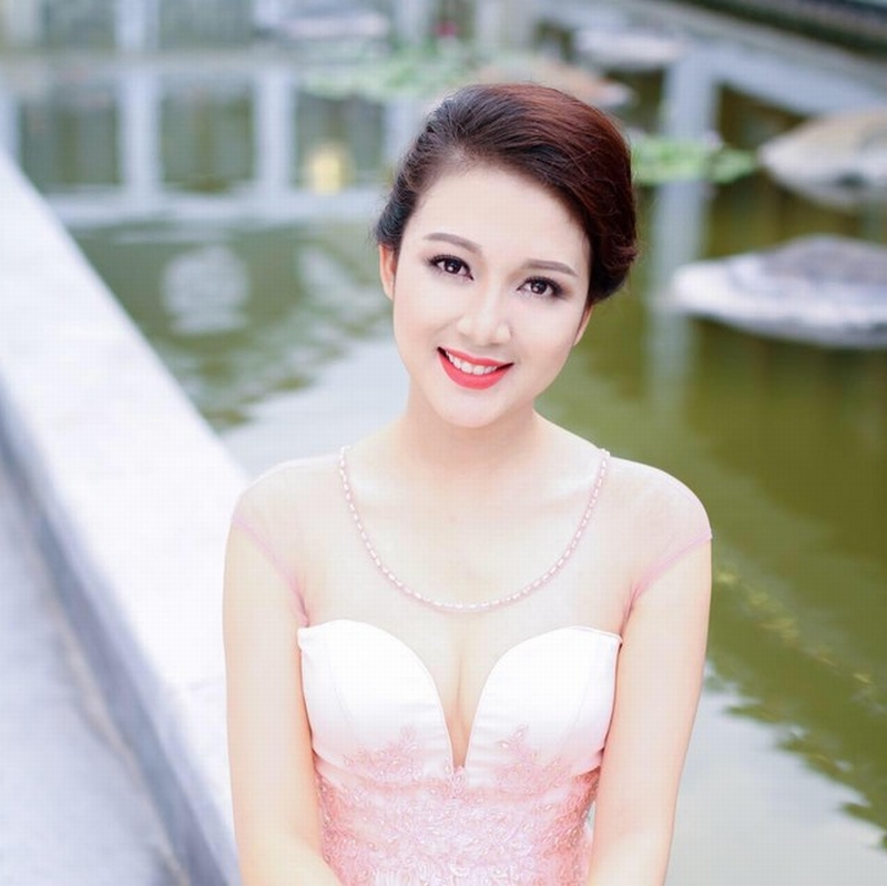 Vẻ đẹp mặn mà hiện tại của Bích Trâm.