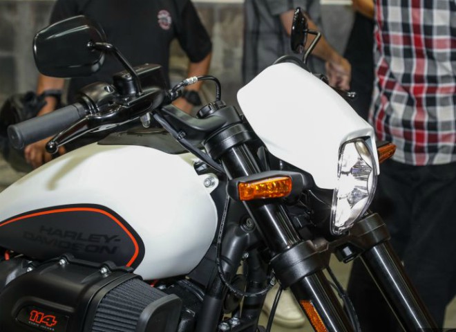 Harley-Davidson FXDR 114 giá hơn nửa tỷ khiến phái mạnh thèm khát - 4