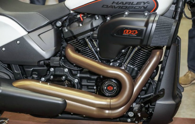 Harley-Davidson FXDR 114 giá hơn nửa tỷ khiến phái mạnh thèm khát - 9