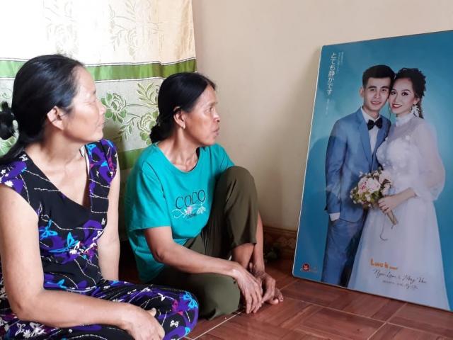 Tin tức trong ngày - Đám cưới không cô dâu chú rể ở Quảng Trị: Mong con bình an...