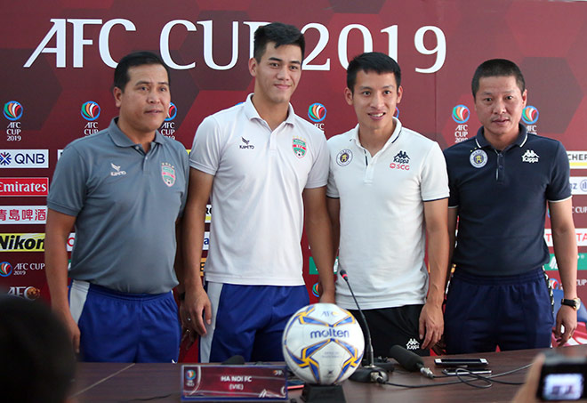HLV và cầu thủ hai đội Bình Dương, Hà Nội tham dự họp báo trước chung kết AFC Cup 2019