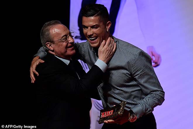 Ronaldo ẵm giải Huyền thoại: &#34;Ông trùm&#34; trao tặng, triệu fan Real mơ tái hợp - 1