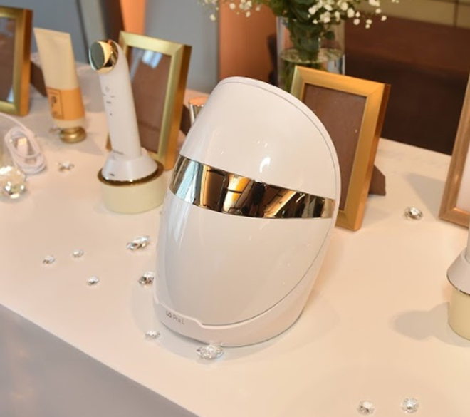 Mặt nạ&nbsp;Derma LED.