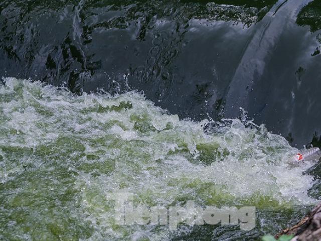 Tin tức trong ngày - Tiếp tục xả nước hồ Tây vào sông Tô Lịch, "bảo bối" Nhật chìm trong nước