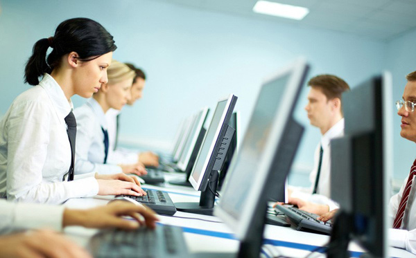 Nhân viên văn phòng ngồi nhiều không chỉ dễ béo bụng mà còn béo đùi