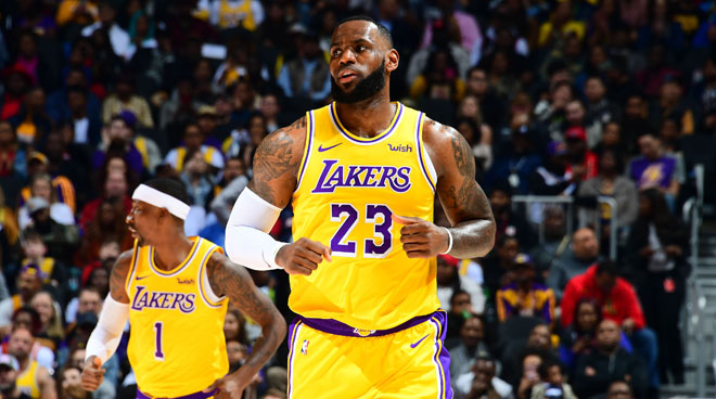 LeBron James trong màu áo LA Lakers