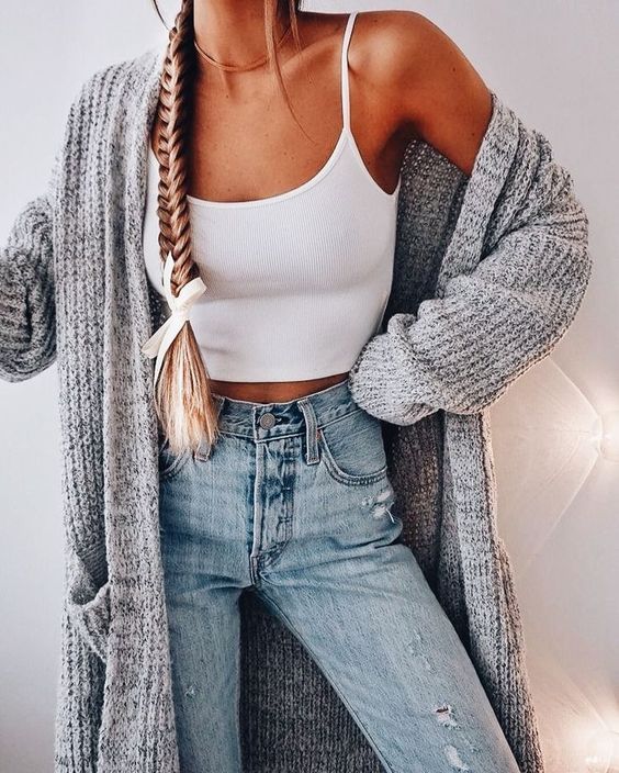 Bạn thấy đấy, những set đồ mùa hè trở thành set đồ thu rất hợp lý và tiện.