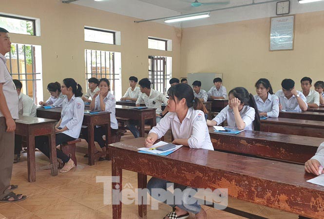 Thí sinh Nam Đinh tham dự kỳ thi THPT Quốc gia 2019 - Ảnh: Hoàng Long