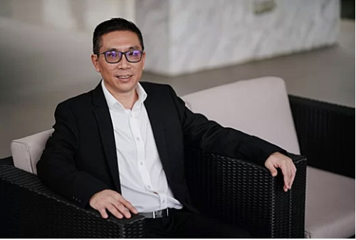 &nbsp;Chân dung vị CEO đi lên từ thất bại và lời miệt thị của bạn gái cũ.