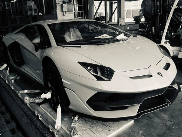 Ngắm xe - Siêu phẩm Lamborghini Aventador SVJ bất ngờ xuất hiện tại Việt Nam