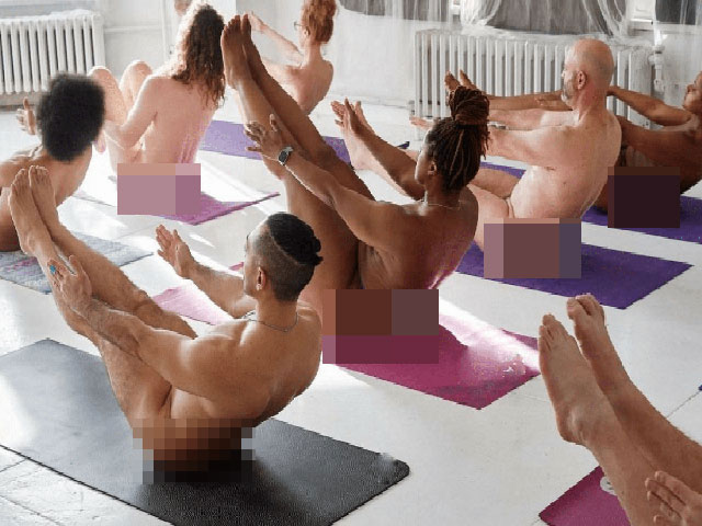Làm đẹp - 2 môn tập bị quy về "thể thao khiêu dâm": Yoga khỏa thân, suối nguồn tươi trẻ là gì?