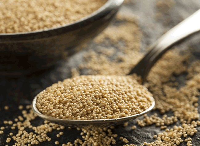 8. Hạt quinoa là một nguồn chất xơ dồi dào có tác dụng hỗ trợ tiêu hóa tuyệt vời, cũng như sắt và protein có tác dụng cải thiện cơ bắp.