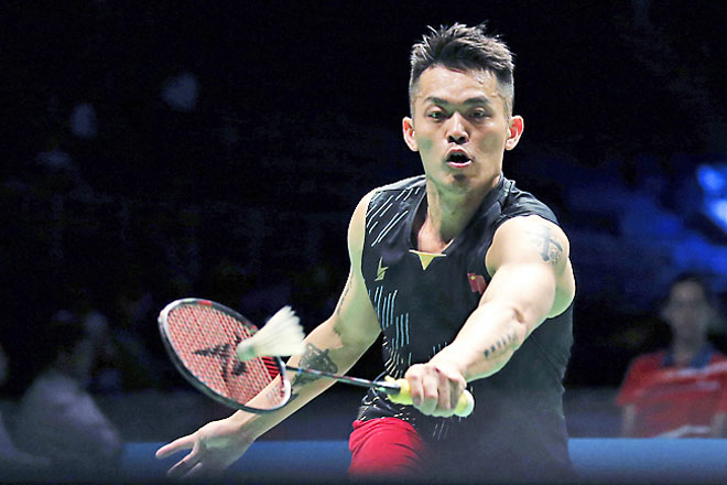 Ngỡ ngàng Lin Dan hóa "đồ chơi” của tay vợt Indonesia: Chóng mặt đỡ cầu