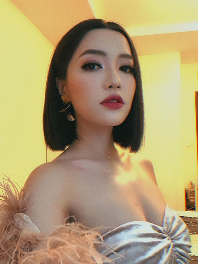 &#34;Về cơ bản mình vốn không định lên tiếng về chuyện này vì mình nghĩ nó thật tào lao ai nhìn qua cũng sẽ biết người trong hình có phải là mình hay không, và nếu mắt hơi kém mà đọc hiểu bình thường cũng có thể biết ai là ai khi đọc comment, thậm chí có link xem luôn&#34;, ca sĩ sinh năm 1989 viết.