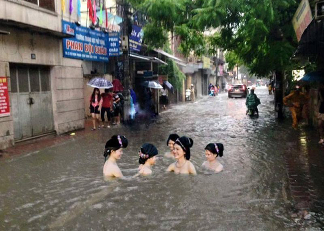 Được lên thủ đô &#34;tắm tiên&#34; nè bà con ơi.