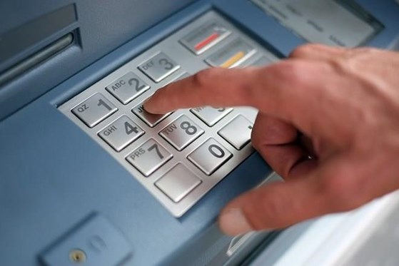 Ngân hàng cảnh báo các chiêu thức lừa tiền trong thẻ ATM - 3
