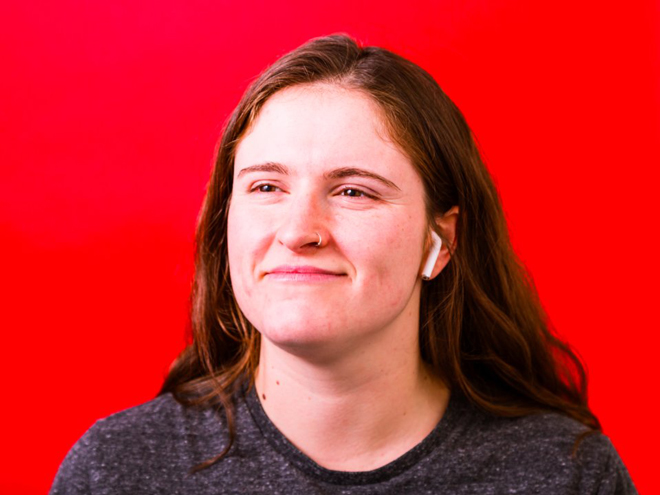 Tai nghe AirPods được người dùng iPhone và Apple Watch đón nhận nồng nhiệt.