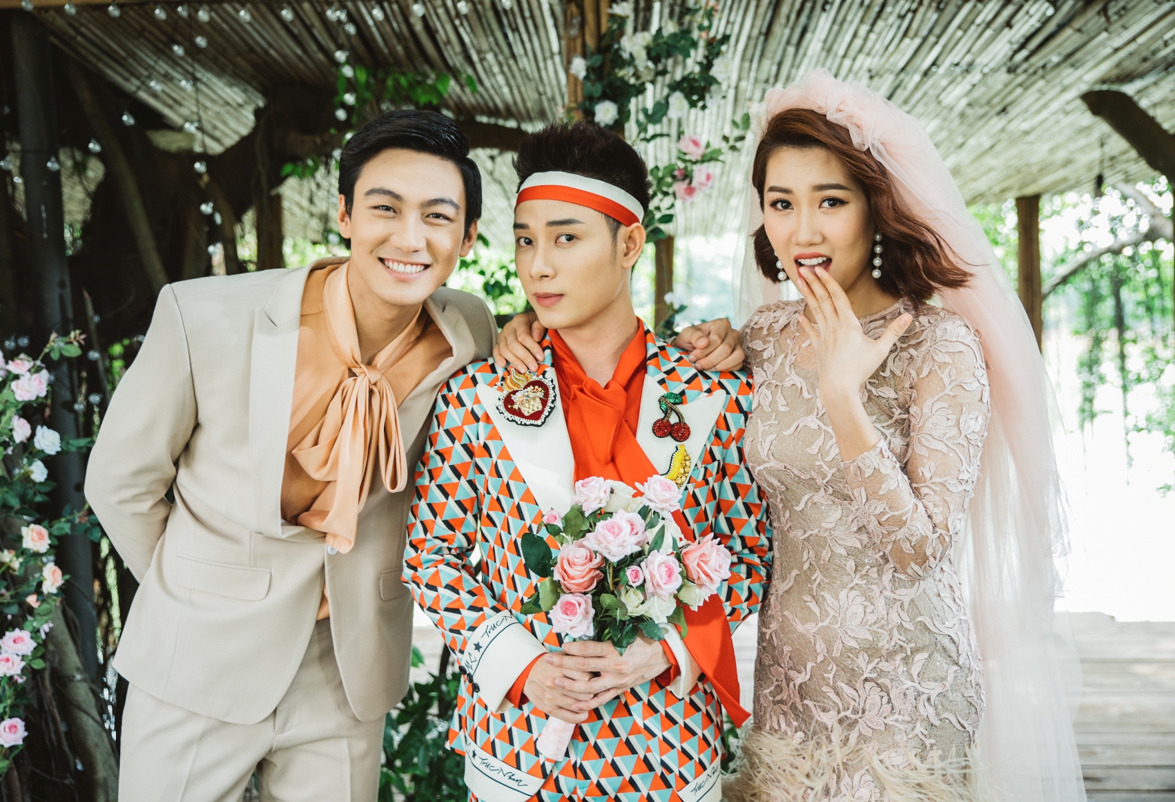 "Sáng mắt chưa" của Trúc Nhân được giới chuyên môn dành nhiều lời khen ngợi