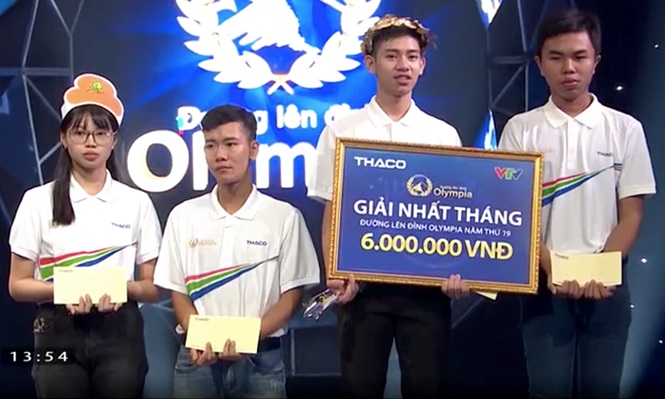 &nbsp; Vũ Công Minh (THPT Quang Trung, Hải Dương) giành giải nhất