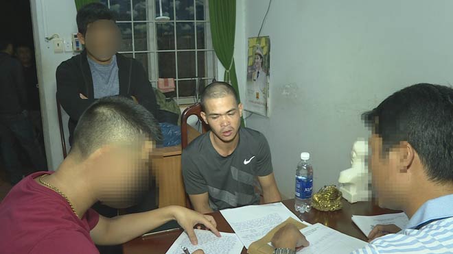 Luân tại cơ quan điều tra.