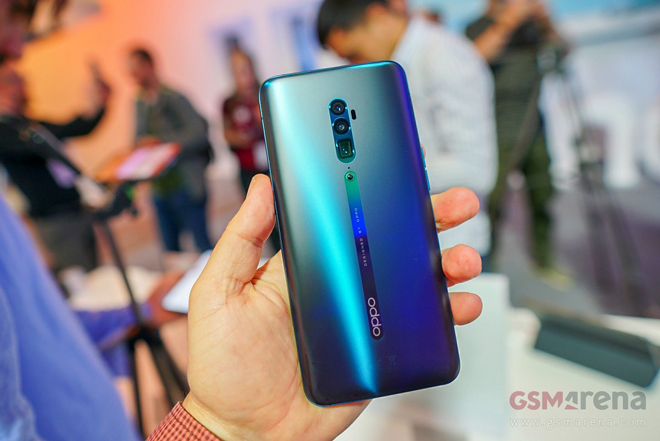 Mặt sau của Oppo Reno zoom 10x..