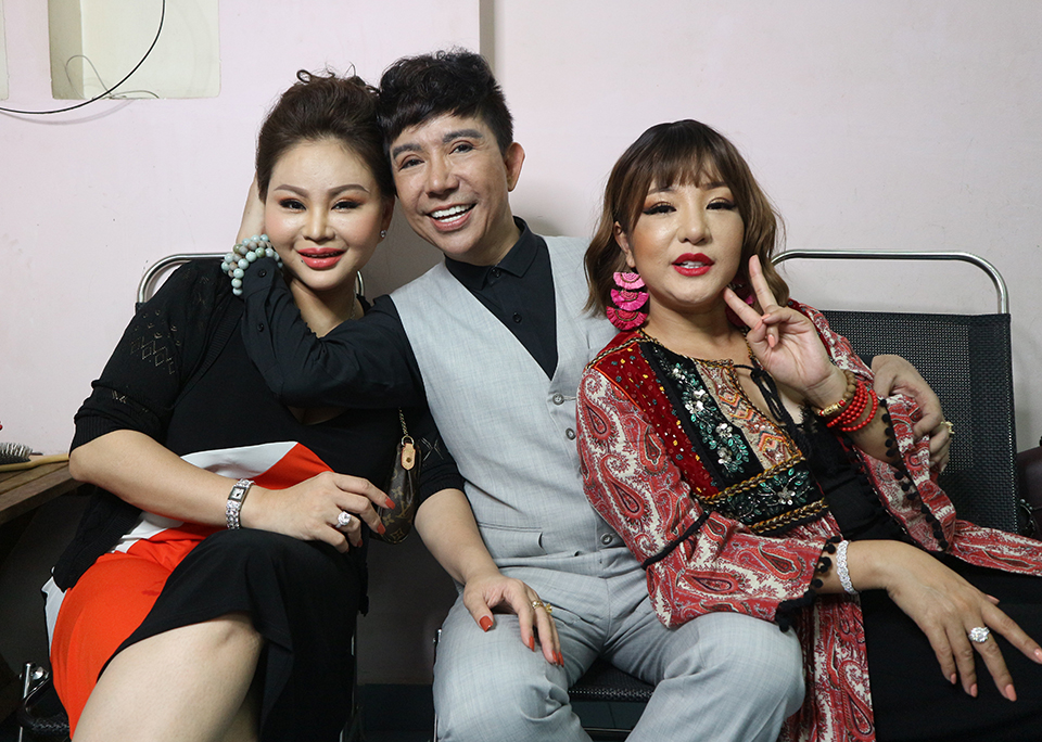 Lê Giang, Long Nhật và Thúy Nga khá thân thiết ngoài đời. Ảnh Trai Úc