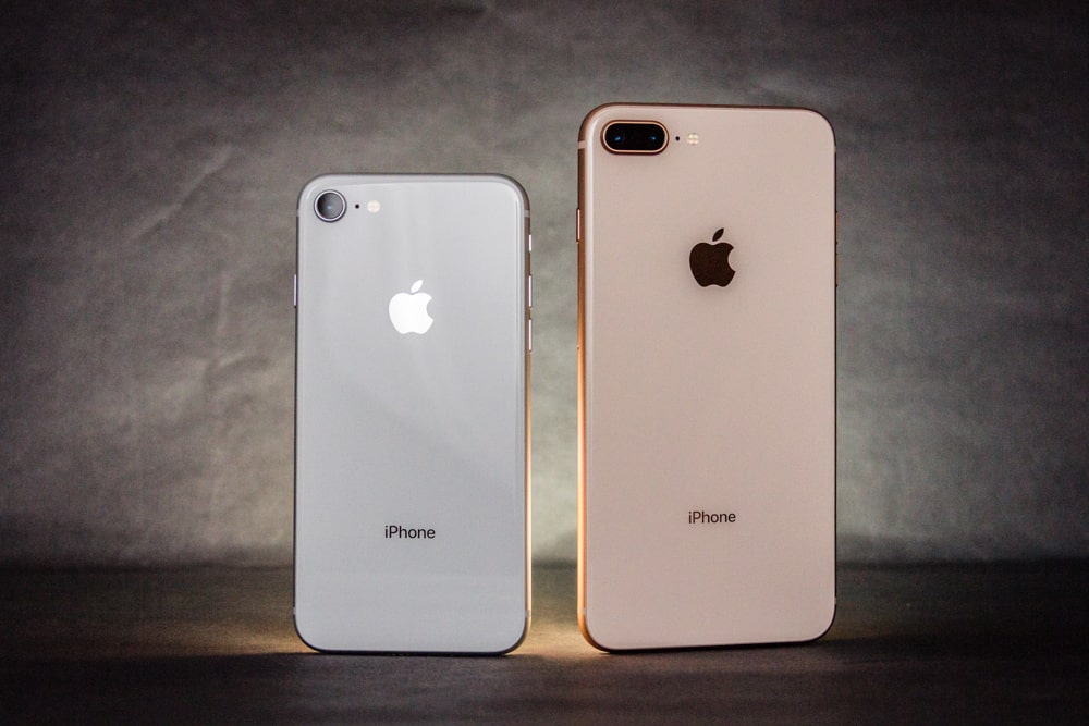 iPhone XR và iPhone 8 Plus: Bạn thích tai thỏ hiện đại hay phím home màn hình truyền thống? - 4