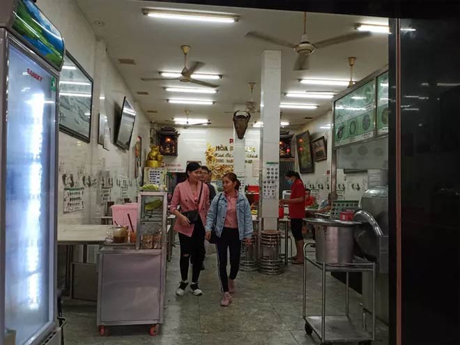 Kẻ gian ném chất bẩn cả vào người thực khách