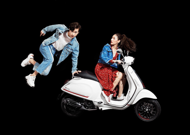 Mỹ nữ Cara và hot boy Jsol tạo dáng cực ngầu bên Vespa Sprint Carbon 2019 - 6