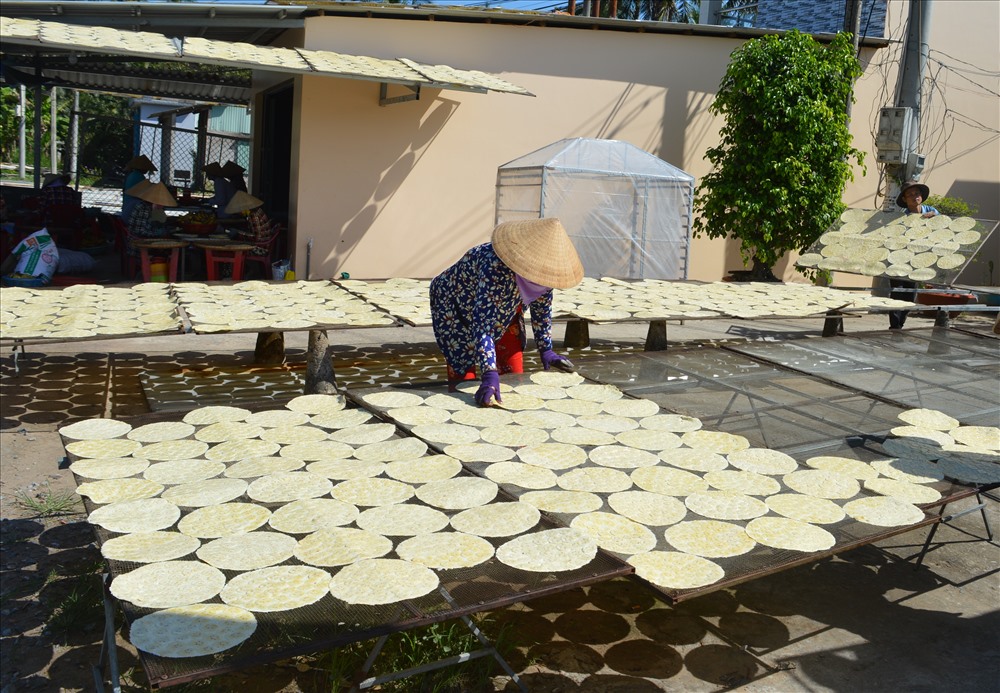 Đặc sản “danh bất hư truyền” Bến Tre: Bánh phồng Sơn Đốc tuyệt ngon - 3