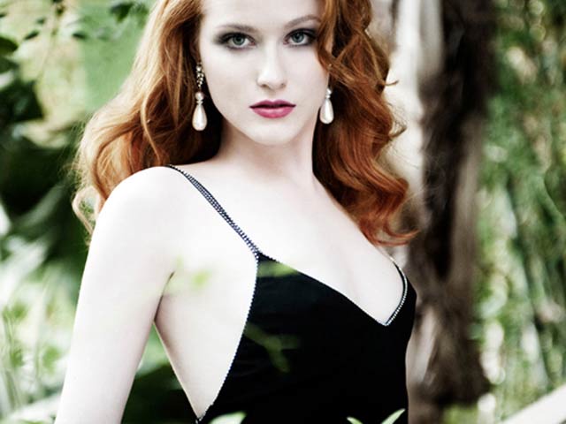 Làm đẹp - "Nữ hoàng ma cà rồng nước Mỹ" da trắng như tuyết nhờ công thức bí truyền