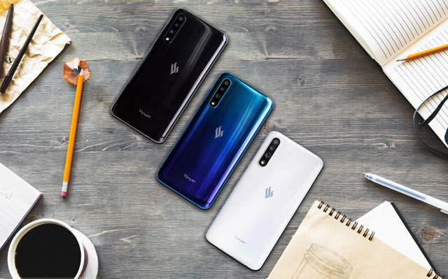 Vingroup công bố dòng điện thoại Vsmart thế hệ 2 - 3