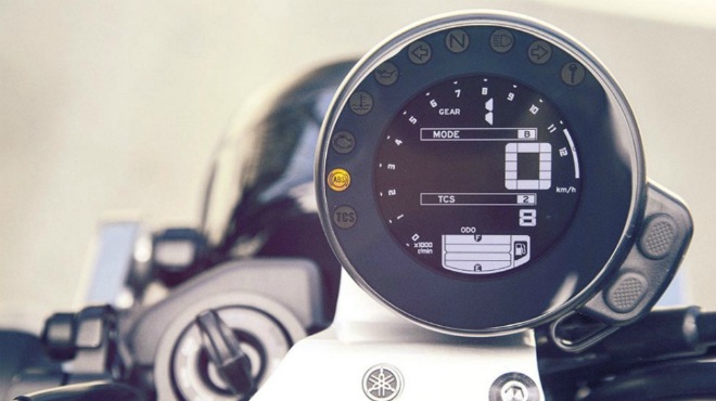 Đồng hồ tròn cổ điển.