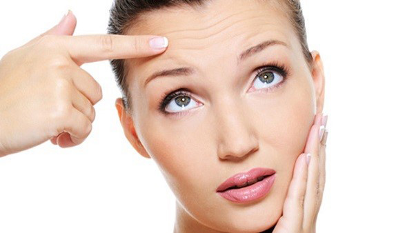Những dấu hiệu lão hóa da sớm có thể xuất hiện ngay sau độ tuổi 25