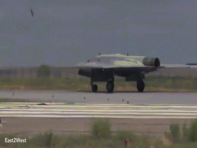 Thế giới - Máy bay tàng hình tối mật Nga có thể bay thẳng đến Anh dội bom mà không bị phát hiện