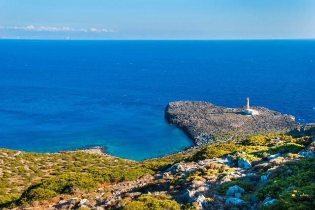 Hòn đảo Antikythera xinh đẹp của Hy Lạp.