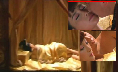 Nữ diễn viên vào vai Cách Cách động
phòng nhầm với hoàng đế cùng cha khác mẹ trong "Thâm cung điệp
ảnh", vấp phải chỉ trích gay gắt từ khán giả. Những tình tiết vô lý
trong kịch bản phim khiến Can Đình Đình vướng vào scandal cảnh
nóng không đáng có trong sự nghiệp.