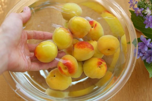 Toàn bộ mơ đắt trọng hộp gốm Mino. Đây là dòng gốm có lịch sử hàng ngàn năm .&nbsp;