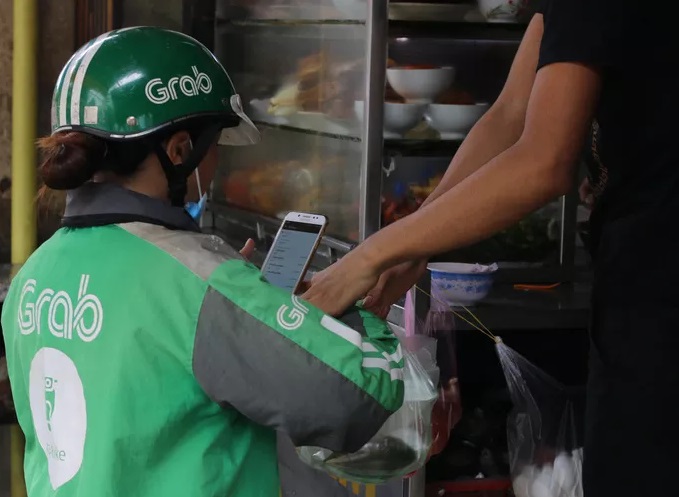 Tài xế nữ tham gia giao hàng ngày càng nhiều